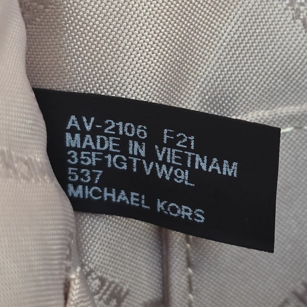 Michael Kors Jet Set Extra Large Zip Clutch Wristlet